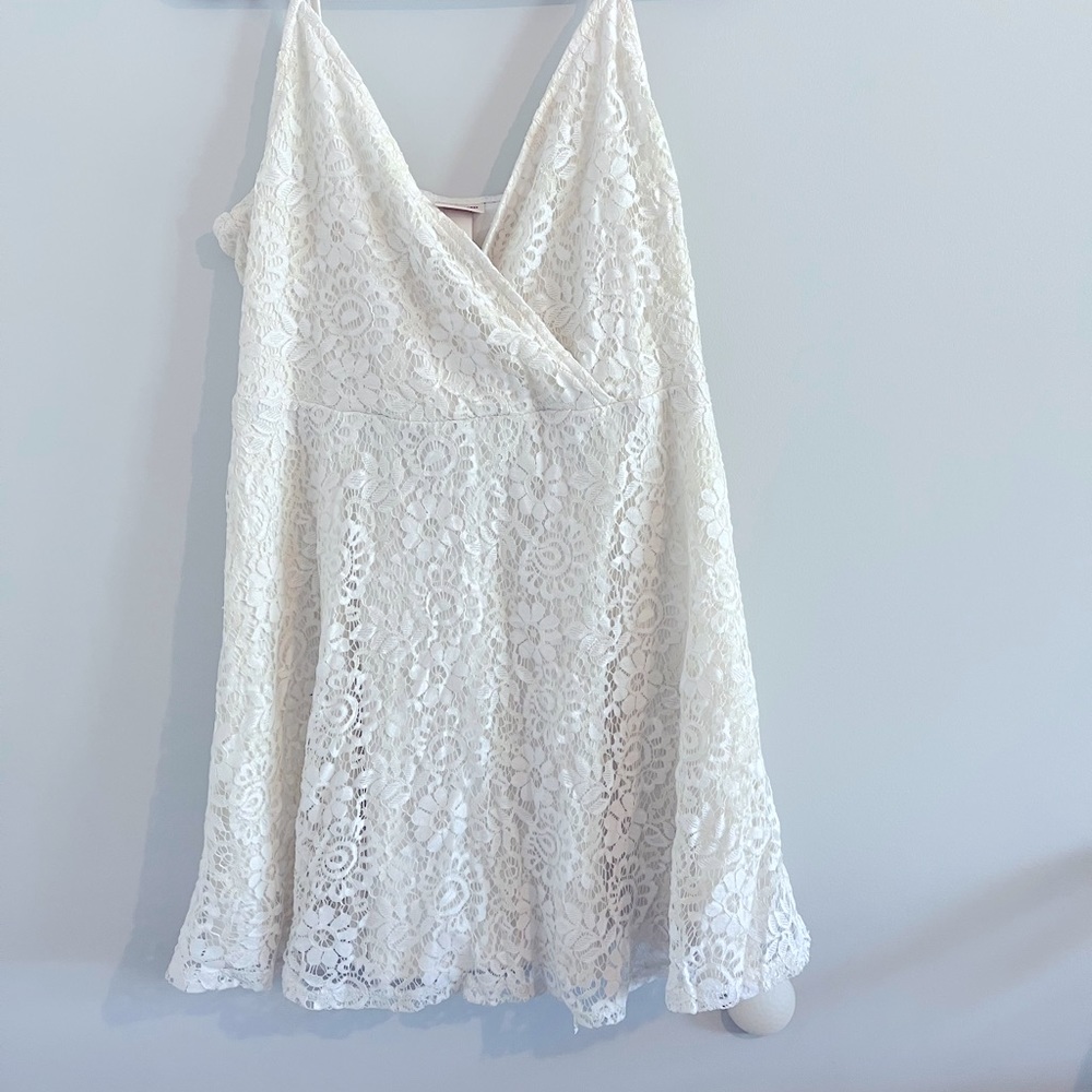 Short white lace dress